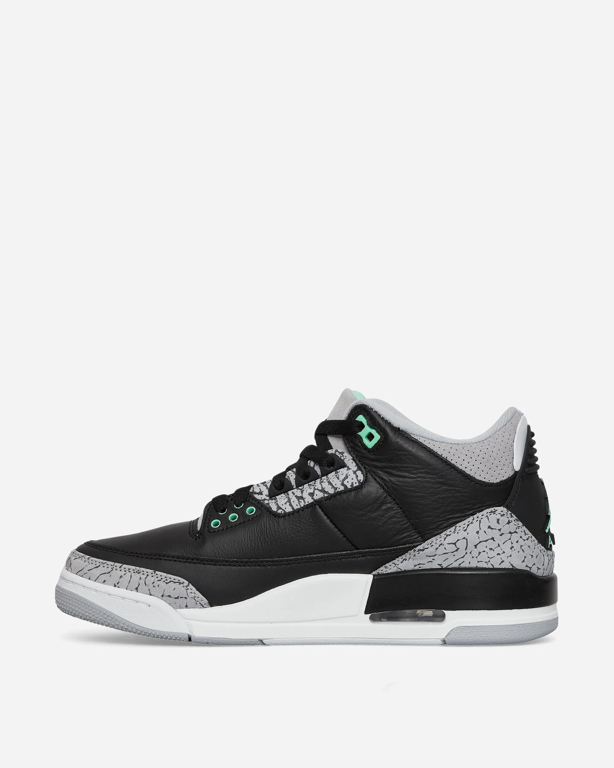 Air Jordan 3 Retro (GS) Sneakers Black / Green Glow