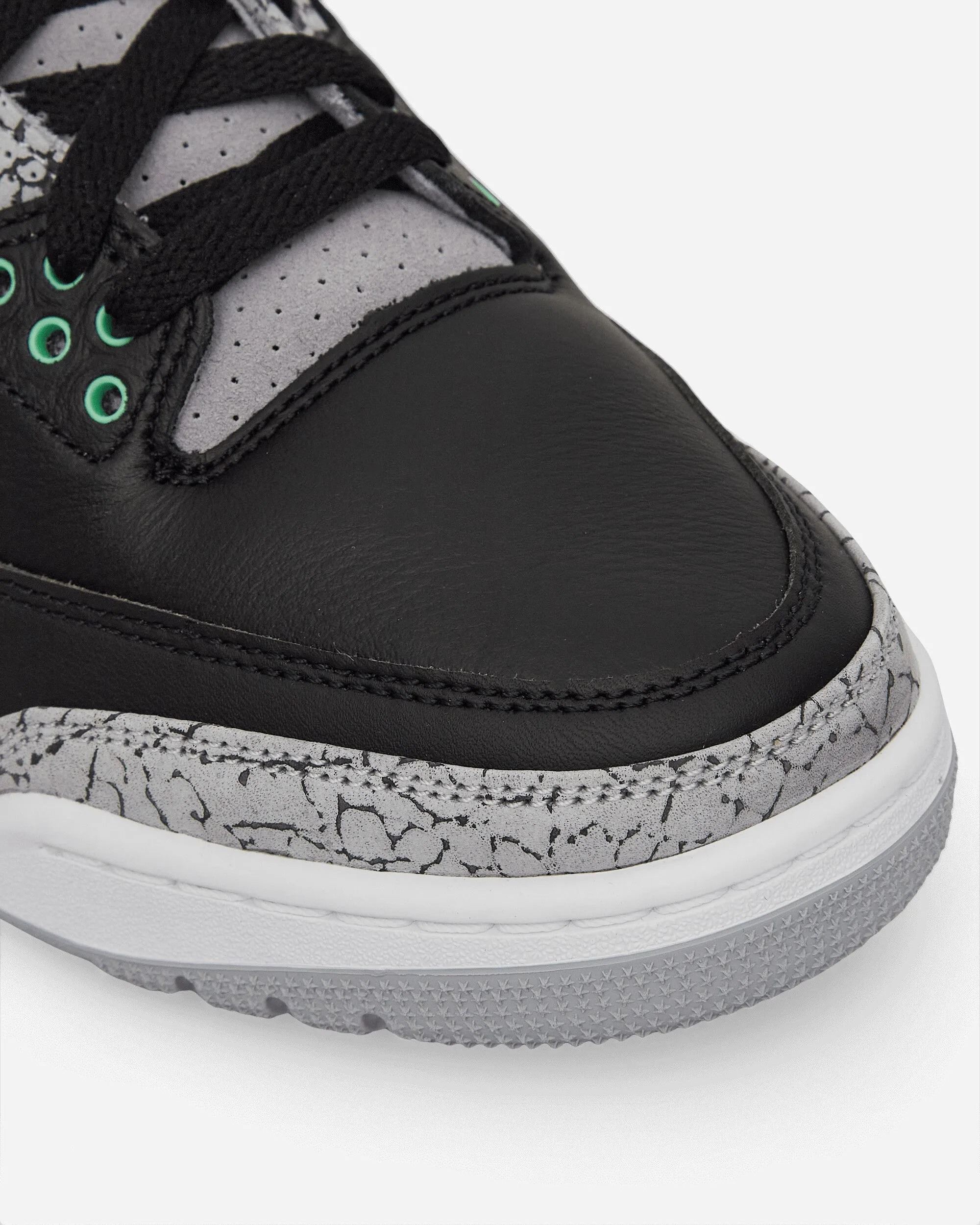 Air Jordan 3 Retro (GS) Sneakers Black / Green Glow