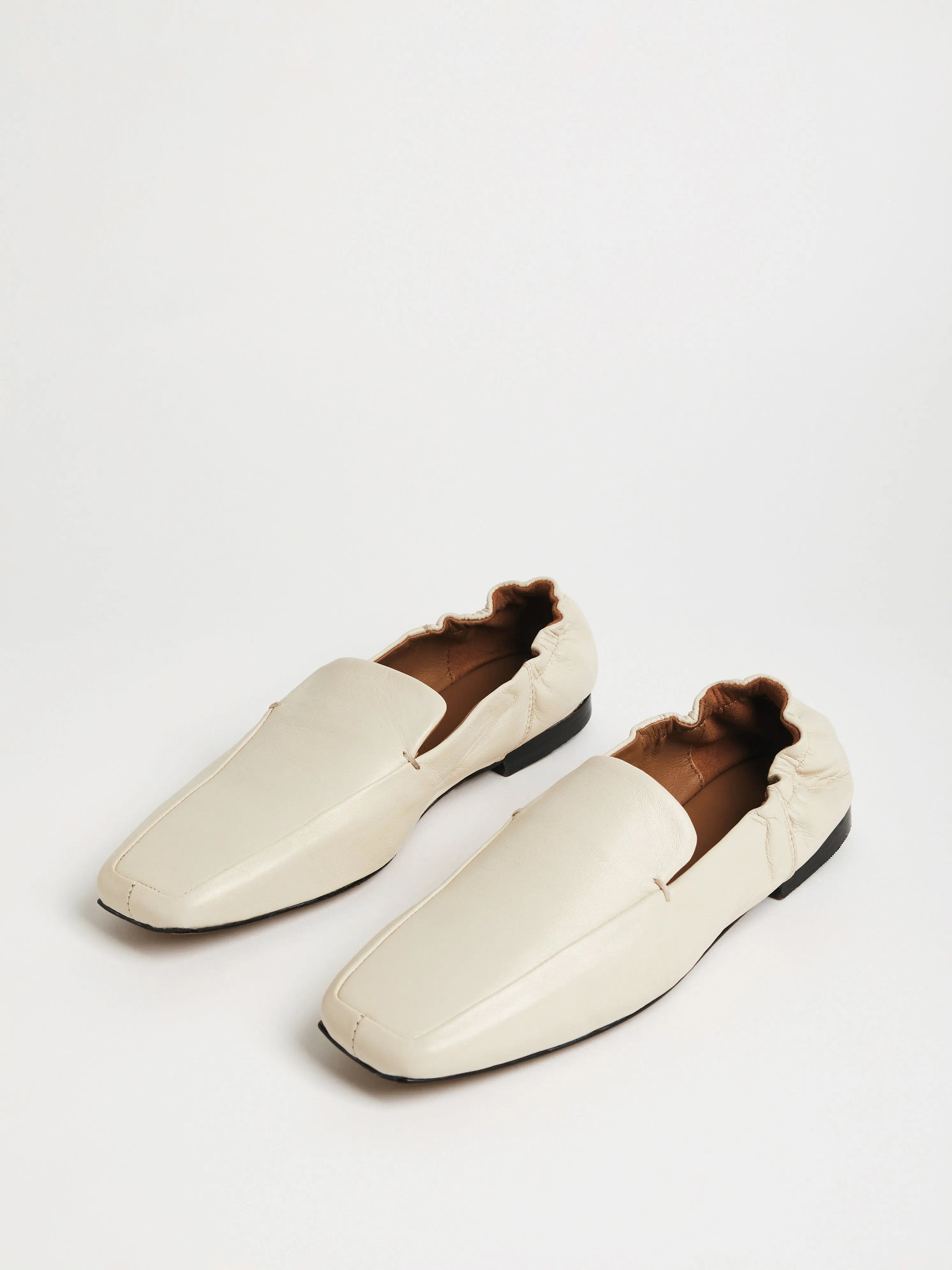 Chester Soft Leather Loafers | Cream