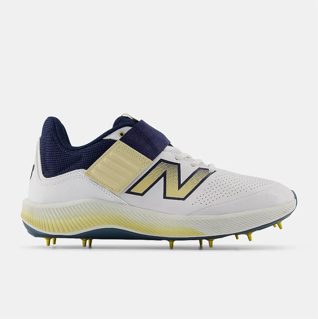 New Balance CK4040 v6 Bowling Spike Cricket Shoes 2024