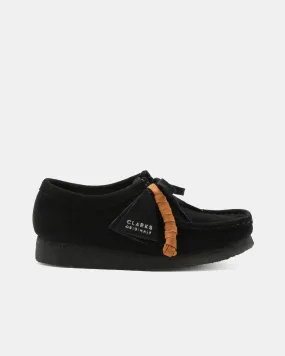 W WALLABEE