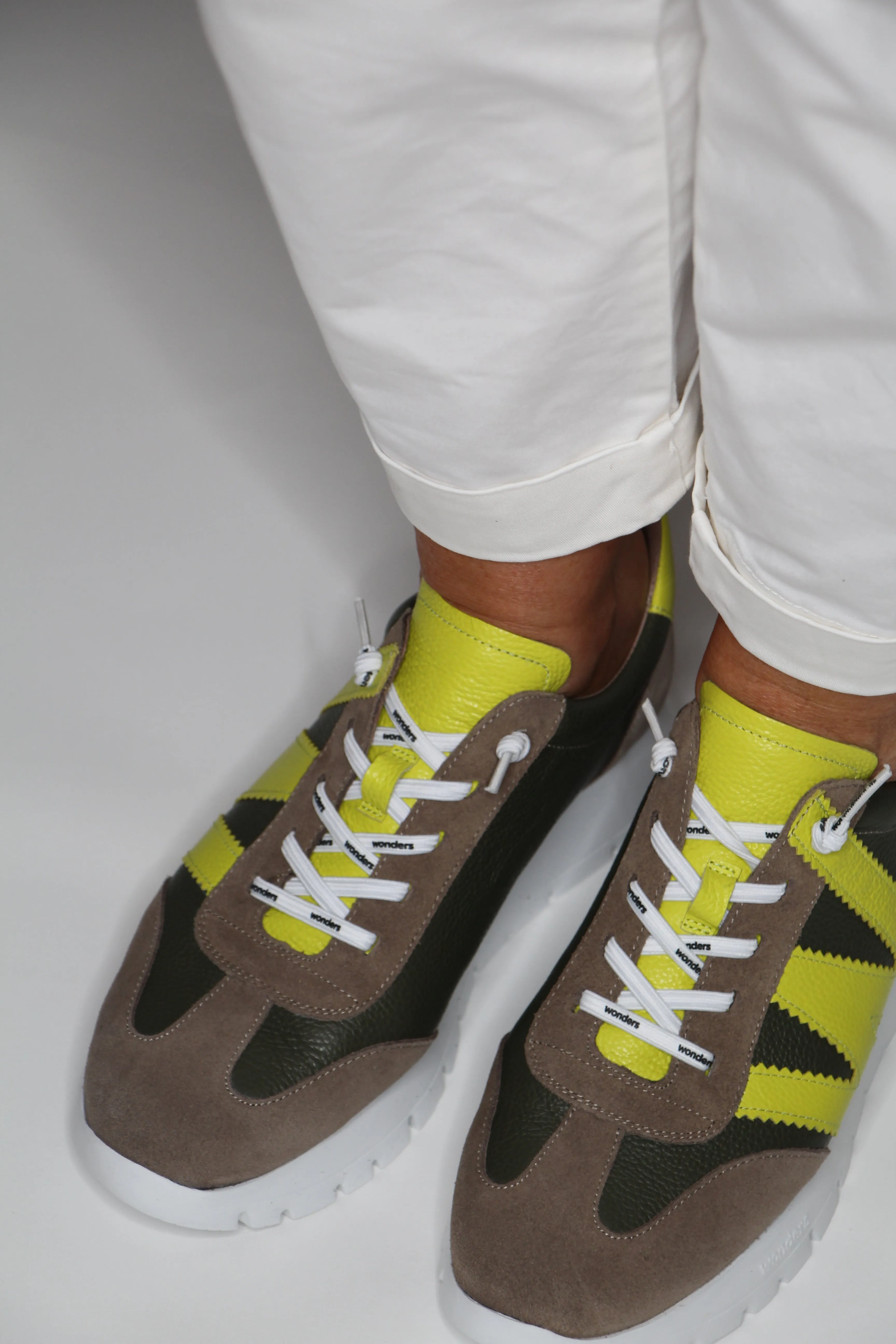 Wonders A-2476 Khaki Lime Trainer